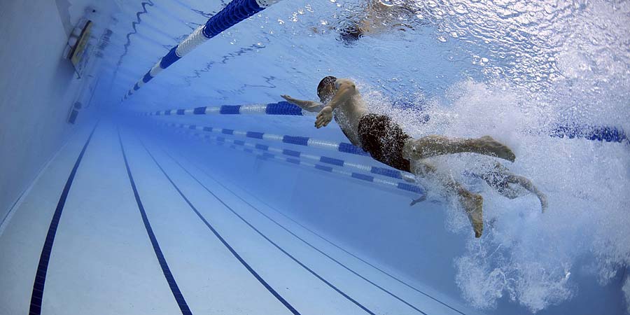 zawody pływackie, zawody w pływaniu, zawody pływanie